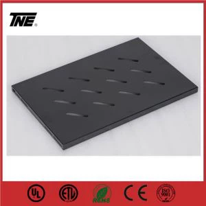 Каковы требования к использованию веерной подставки в проекторе?